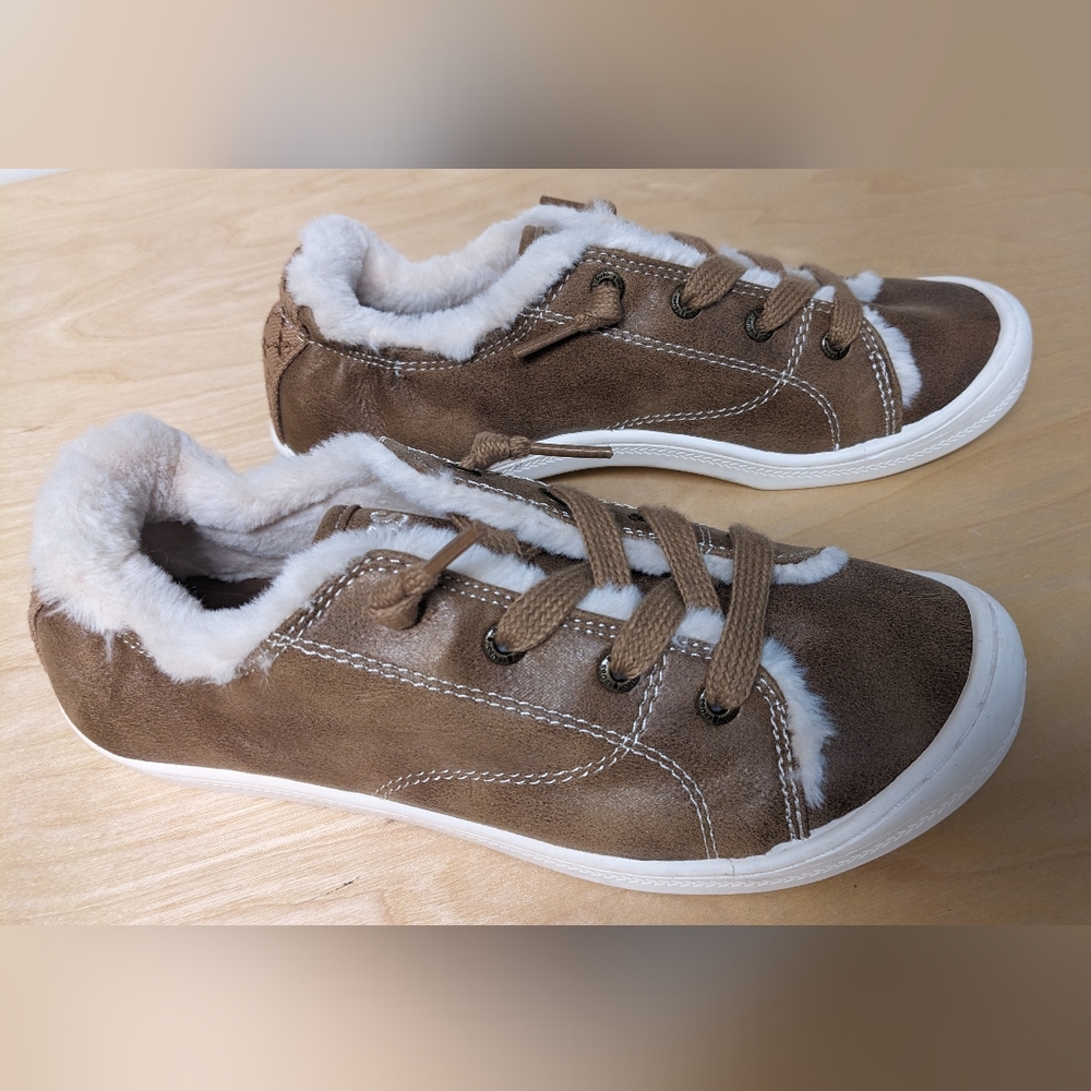 Bob's from Skechers, Beach Bingo 2, Faux Fur, Memory Foam, Women's Sneakers Sz 8